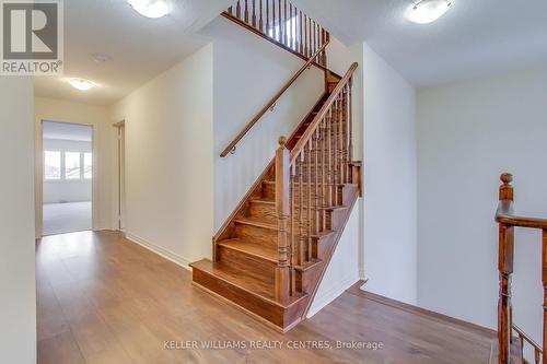 29 Treetops Boulevard, New Tecumseth, ON - Indoor Photo Showing Other Room