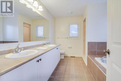 29 Treetops Boulevard, New Tecumseth, ON - Indoor Photo Showing Bathroom