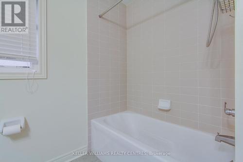 29 Treetops Boulevard, New Tecumseth, ON - Indoor Photo Showing Bathroom