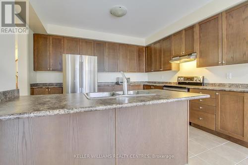 29 Treetops Boulevard, New Tecumseth, ON - Indoor Photo Showing Kitchen With Double Sink