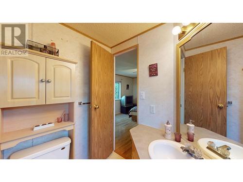 4 2121 Balsam Avenue, Quesnel, BC - Indoor Photo Showing Bathroom