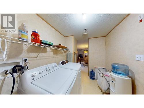 4 2121 Balsam Avenue, Quesnel, BC - Indoor Photo Showing Laundry Room