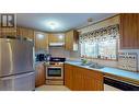 4 2121 Balsam Avenue, Quesnel, BC  - Indoor Photo Showing Kitchen With Double Sink 