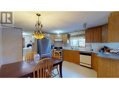 4 2121 Balsam Avenue, Quesnel, BC - Indoor