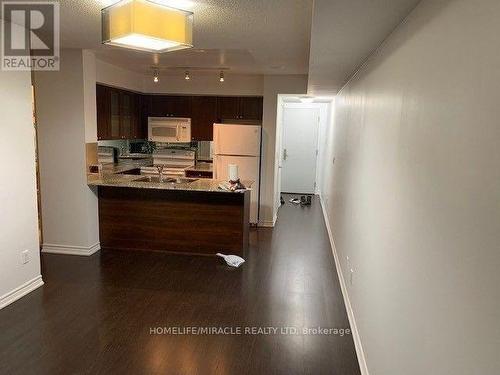 2014 - 761 Bay Street, Toronto, ON - Indoor Photo Showing Kitchen