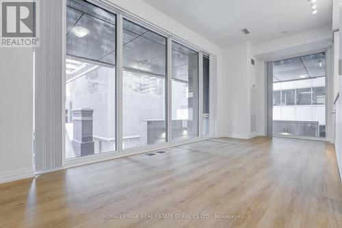 509 - 8 Widmer Street, Toronto, ON - Indoor Photo Showing Other Room