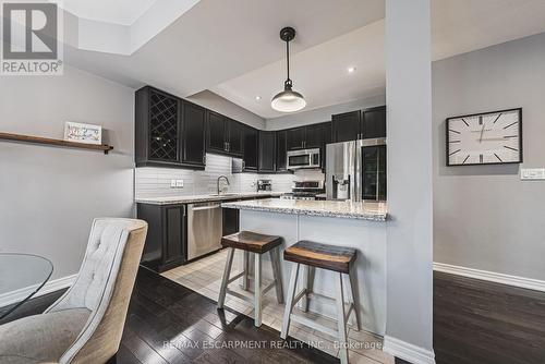 48 Madonna Drive, Hamilton, ON - Indoor Photo Showing Kitchen With Upgraded Kitchen