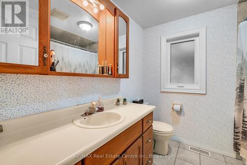 17 Abbeywood Crescent, Guelph (Parkwood Gardens), ON - Indoor Photo Showing Bathroom