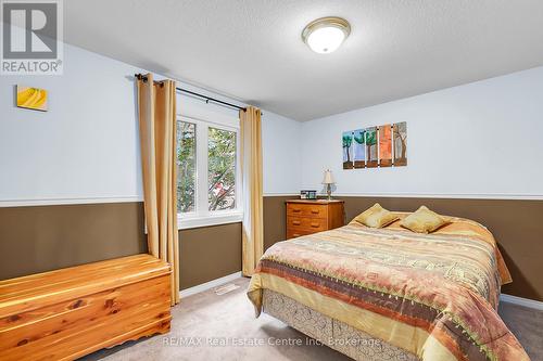 17 Abbeywood Crescent, Guelph (Parkwood Gardens), ON - Indoor Photo Showing Bedroom