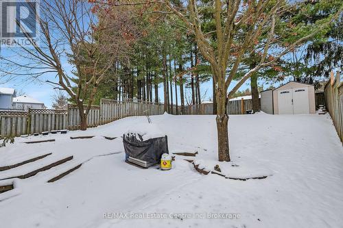 17 Abbeywood Crescent, Guelph (Parkwood Gardens), ON - Outdoor