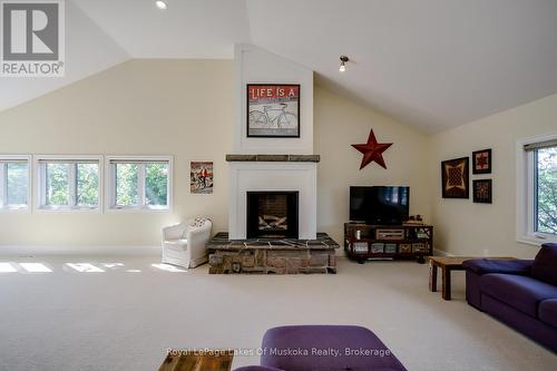 230 Ecclestone Drive, Bracebridge (Macaulay), ON - Indoor Photo Showing Living Room With Fireplace