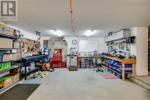 230 Ecclestone Drive, Bracebridge (Macaulay), ON - Indoor Photo Showing Garage