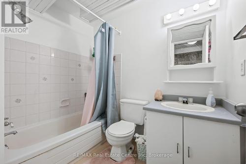 183 Cole Road, Guelph (Hanlon Creek), ON - Indoor Photo Showing Bathroom