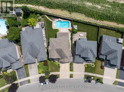 199 Tuliptree Road, Thorold, ON - Outdoor With In Ground Pool With View