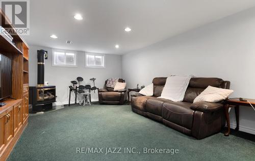 296 Inverness Drive, Oshawa (Mclaughlin), ON - Indoor Photo Showing Other Room