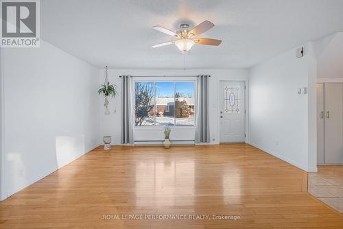 1731 Henry Crescent, Champlain, ON - Indoor Photo Showing Other Room