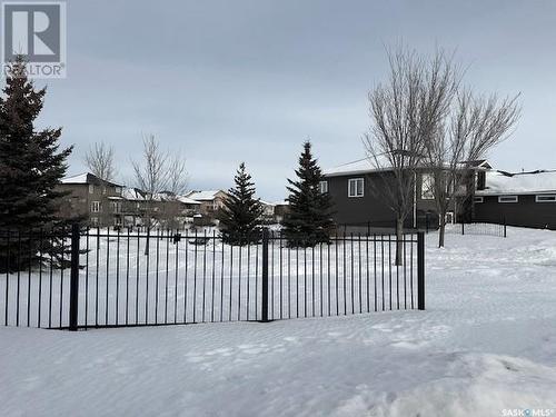 402 Mckague Crescent, Saskatoon, SK - Outdoor