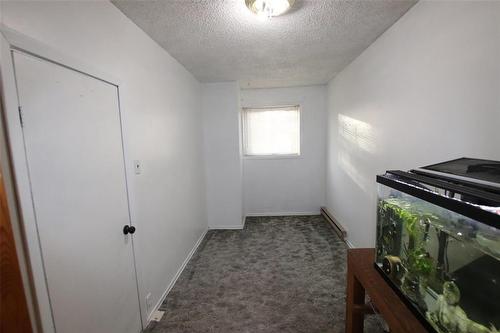 121 Paul Avenue, The Pas, MB - Indoor Photo Showing Other Room