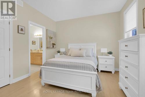 1569 Landel Drive, Ottawa, ON - Indoor Photo Showing Bedroom