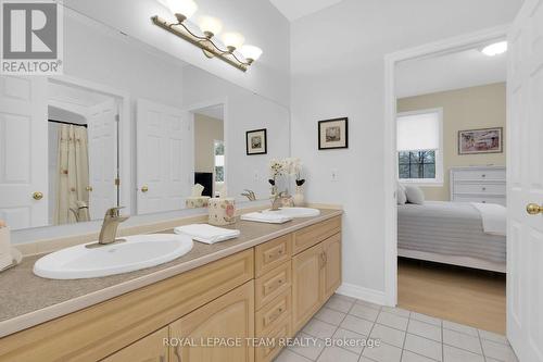 1569 Landel Drive, Ottawa, ON - Indoor Photo Showing Bathroom