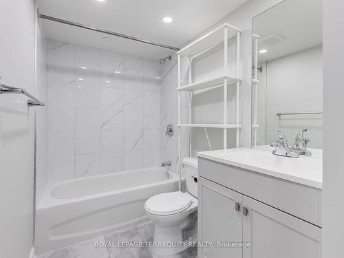 2064-65 George Appleton Way, Toronto, ON - Indoor Photo Showing Bathroom