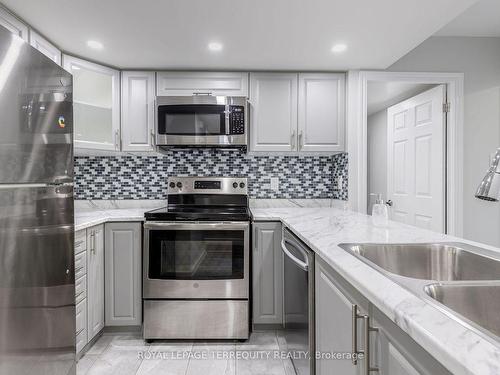 2064-65 George Appleton Way, Toronto, ON - Indoor Photo Showing Kitchen With Stainless Steel Kitchen With Double Sink With Upgraded Kitchen