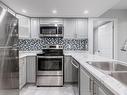 2064-65 George Appleton Way, Toronto, ON  - Indoor Photo Showing Kitchen With Stainless Steel Kitchen With Double Sink With Upgraded Kitchen 