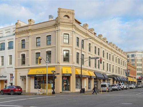 301-610 Johnson St, Victoria, BC - Outdoor With Facade