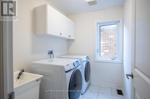 2207 Lozenby Street, Innisfil, ON - Indoor Photo Showing Laundry Room