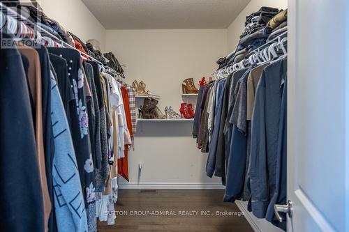 2207 Lozenby Street, Innisfil, ON - Indoor With Storage