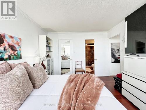 2608 - 1300 Islington Avenue, Toronto, ON - Indoor Photo Showing Bedroom