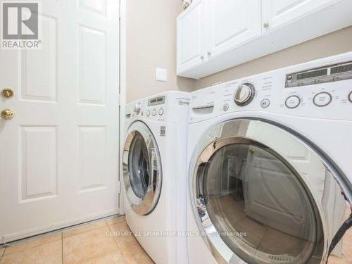 124 Porchlight Road, Brampton, ON - Indoor Photo Showing Laundry Room