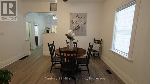 315 Oak Street, Collingwood, ON - Indoor Photo Showing Dining Room