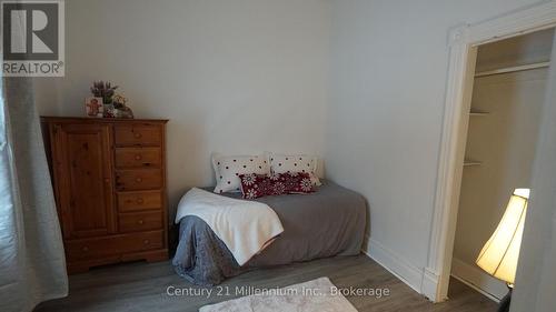 315 Oak Street, Collingwood, ON - Indoor Photo Showing Bedroom