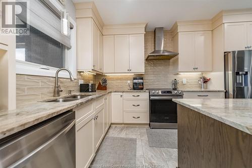 61 Olive Drive, Leamington, ON - Indoor Photo Showing Kitchen With Double Sink With Upgraded Kitchen