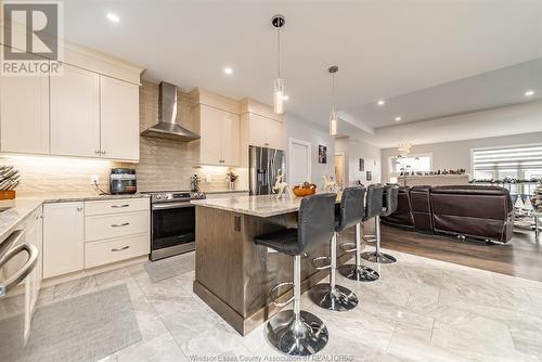 61 Olive Drive, Leamington, ON - Indoor Photo Showing Kitchen With Upgraded Kitchen