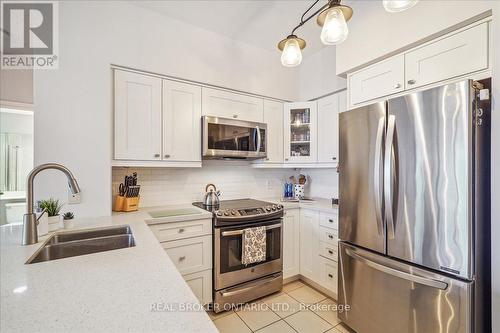 616 - 319 Merton Street, Toronto, ON - Indoor Photo Showing Kitchen With Double Sink With Upgraded Kitchen