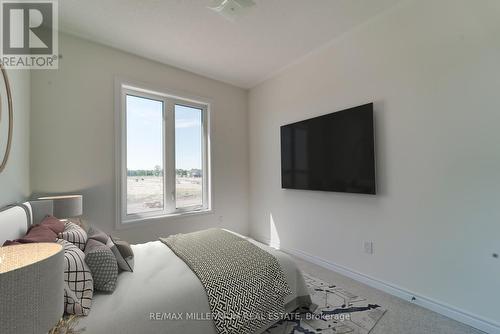 15 Valleybrook Road, Barrie, ON - Indoor Photo Showing Bedroom