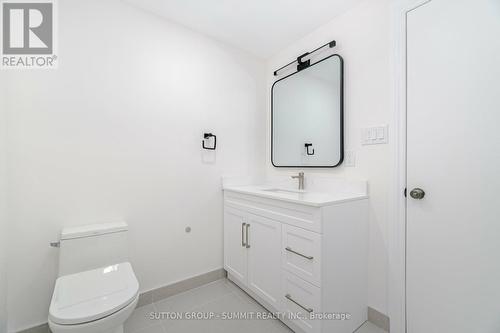 5 Merrydrew Court, Mississauga, ON - Indoor Photo Showing Bathroom