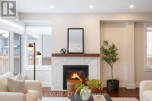 89 Antonakos Drive, Carleton Place, ON - Indoor Photo Showing Living Room With Fireplace