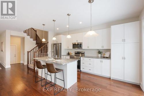 89 Antonakos Drive, Carleton Place, ON - Indoor Photo Showing Kitchen With Upgraded Kitchen