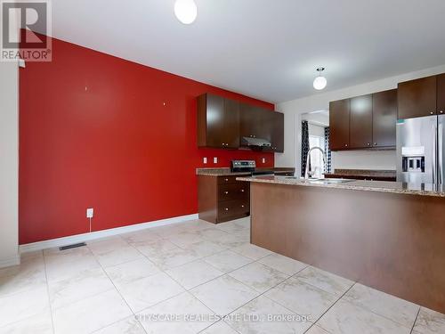 844 O'Reilly Crescent, Shelburne, ON - Indoor Photo Showing Kitchen