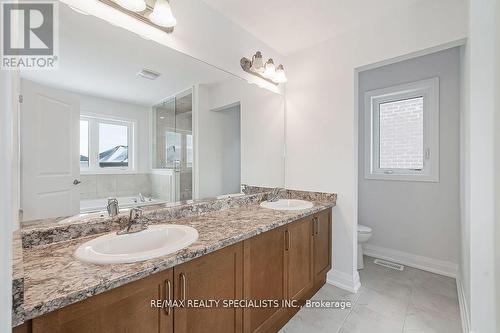 832 Knights Lane N, Woodstock, ON - Indoor Photo Showing Bathroom