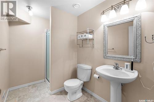 319 Stensrud Road, Saskatoon, SK - Indoor Photo Showing Bathroom