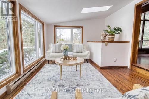 6294 Best Road, Clarington, ON - Indoor Photo Showing Living Room