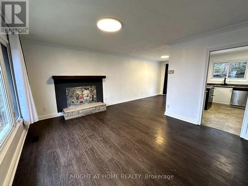 147 Grandview Street, Oshawa (Donevan), ON - Indoor Photo Showing Living Room