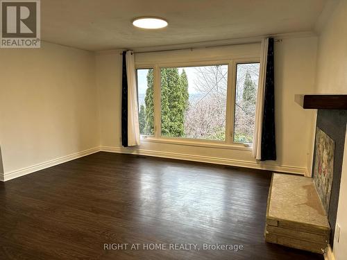 147 Grandview Street, Oshawa (Donevan), ON - Indoor Photo Showing Other Room