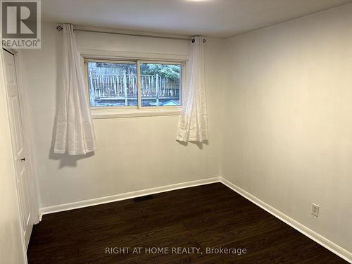 147 Grandview Street, Oshawa (Donevan), ON - Indoor Photo Showing Other Room