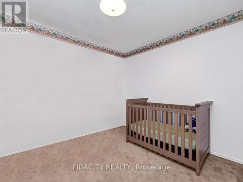 2338 Ogilvie Road, Ottawa, ON - Indoor Photo Showing Bedroom