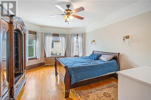 4119 Bridgeport Drive, Lincoln (980 - Lincoln-Jordan/Vineland), ON - Indoor Photo Showing Bedroom